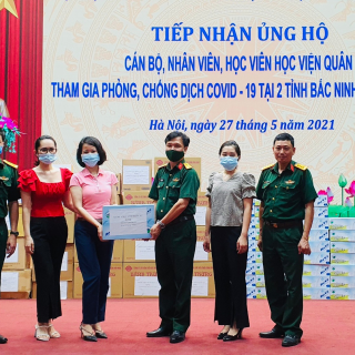 Ủng hộ cán bộ, nhân viên, học viên Học viện Quân y tham gia phòng, chống dịch COVID19 tại Bắc Giang